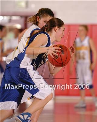 Thumbnail 2 in Forest Lake Christian vs. Sacramento Waldorf (Section Playoffs) photogallery.