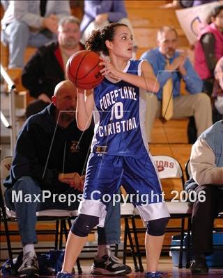 Thumbnail 3 in Forest Lake Christian vs. Sacramento Waldorf (Section Playoffs) photogallery.