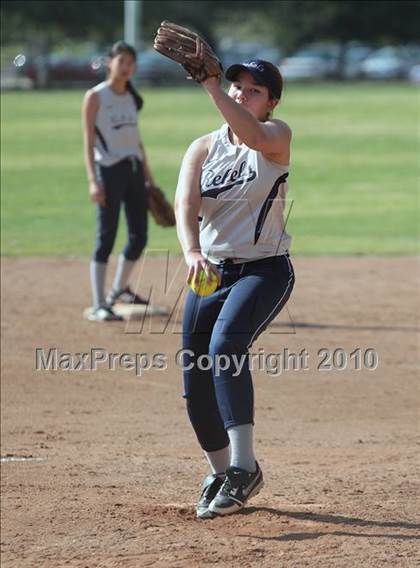 Thumbnail 3 in Flintridge Prep @ Mayfield photogallery.