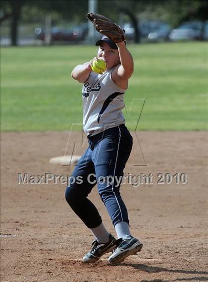 Thumbnail 3 in Flintridge Prep @ Mayfield photogallery.