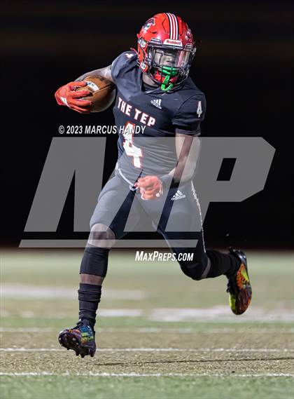 Thumbnail 3 in Imhotep Charter vs. Martin Luther King photogallery.