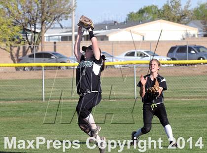 Thumbnail 1 in Rosamond @ Tehachapi photogallery.