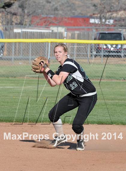 Thumbnail 3 in Rosamond @ Tehachapi photogallery.
