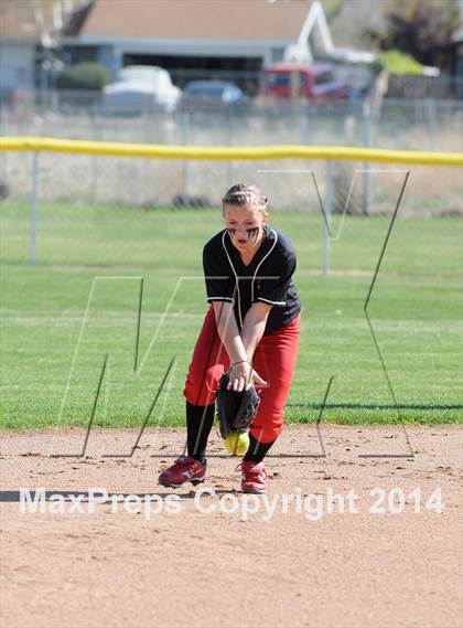 Thumbnail 1 in Rosamond @ Tehachapi photogallery.