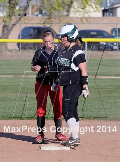 Thumbnail 2 in Rosamond @ Tehachapi photogallery.