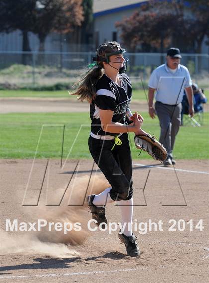 Thumbnail 1 in Rosamond @ Tehachapi photogallery.