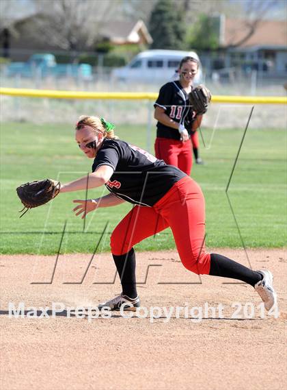 Thumbnail 1 in Rosamond @ Tehachapi photogallery.