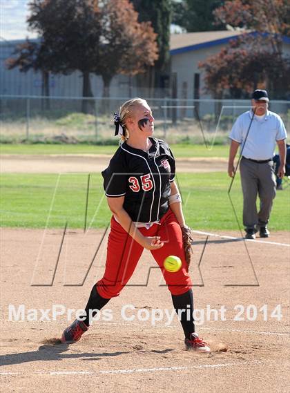 Thumbnail 3 in Rosamond @ Tehachapi photogallery.