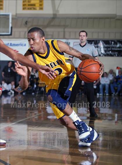 Thumbnail 2 in Mater Dei vs. Wheeler (City of the Palms Classic) photogallery.