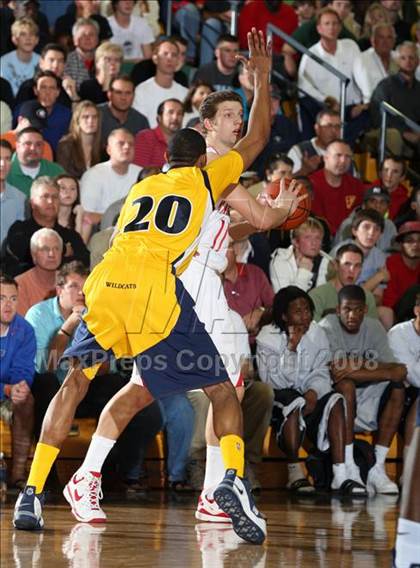 Thumbnail 3 in Mater Dei vs. Wheeler (City of the Palms Classic) photogallery.