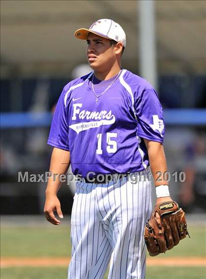 Thumbnail 3 in Eustace vs Farmersville (Texas 3A Region II Playoffs) photogallery.