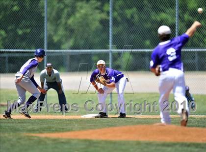 Thumbnail 1 in Eustace vs Farmersville (Texas 3A Region II Playoffs) photogallery.