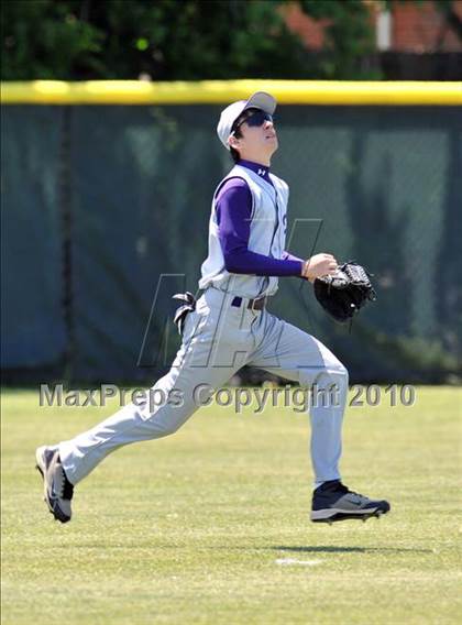 Thumbnail 3 in Eustace vs Farmersville (Texas 3A Region II Playoffs) photogallery.