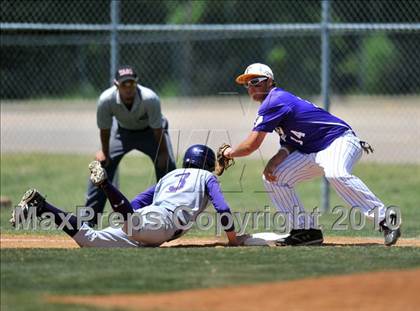 Thumbnail 2 in Eustace vs Farmersville (Texas 3A Region II Playoffs) photogallery.