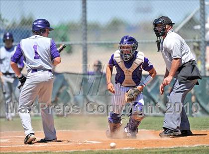 Thumbnail 2 in Eustace vs Farmersville (Texas 3A Region II Playoffs) photogallery.