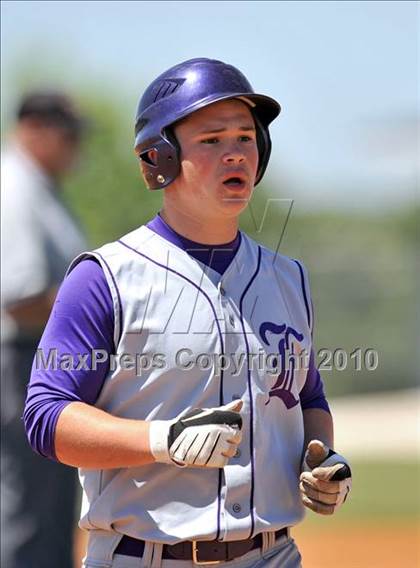 Thumbnail 3 in Eustace vs Farmersville (Texas 3A Region II Playoffs) photogallery.
