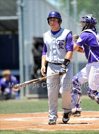 Thumbnail 3 in Eustace vs Farmersville (Texas 3A Region II Playoffs) photogallery.