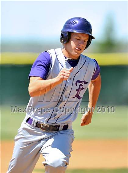 Thumbnail 1 in Eustace vs Farmersville (Texas 3A Region II Playoffs) photogallery.