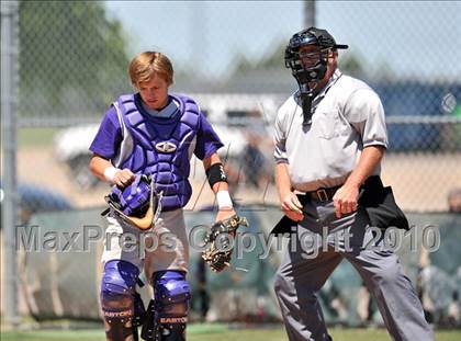 Thumbnail 3 in Eustace vs Farmersville (Texas 3A Region II Playoffs) photogallery.