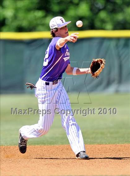 Thumbnail 1 in Eustace vs Farmersville (Texas 3A Region II Playoffs) photogallery.