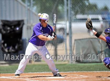 Thumbnail 2 in Eustace vs Farmersville (Texas 3A Region II Playoffs) photogallery.