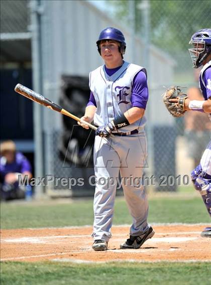 Thumbnail 2 in Eustace vs Farmersville (Texas 3A Region II Playoffs) photogallery.