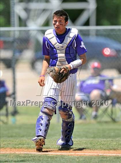 Thumbnail 2 in Eustace vs Farmersville (Texas 3A Region II Playoffs) photogallery.