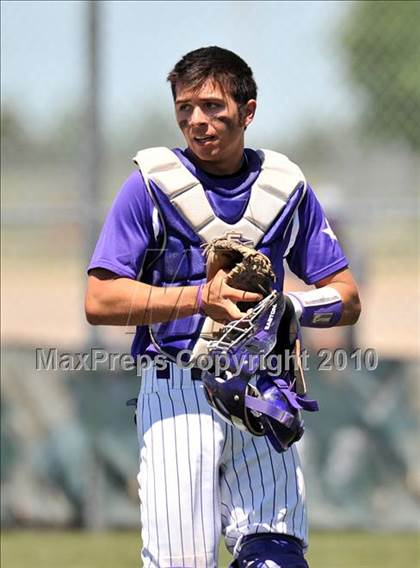 Thumbnail 2 in Eustace vs Farmersville (Texas 3A Region II Playoffs) photogallery.