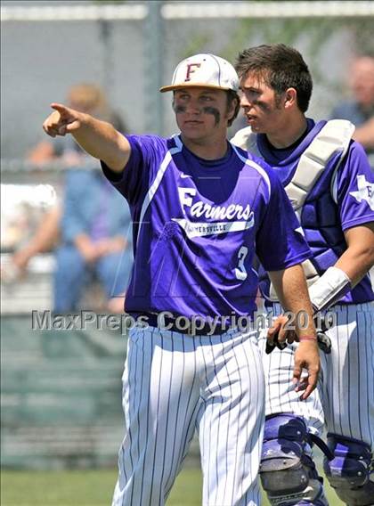 Thumbnail 1 in Eustace vs Farmersville (Texas 3A Region II Playoffs) photogallery.