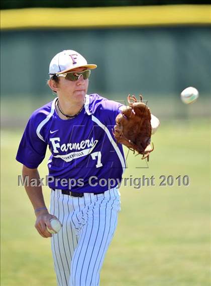 Thumbnail 3 in Eustace vs Farmersville (Texas 3A Region II Playoffs) photogallery.