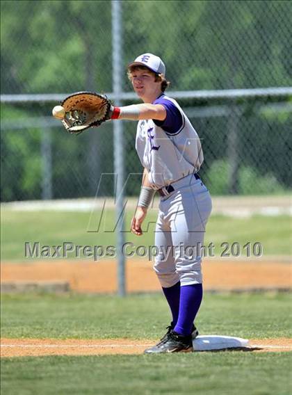 Thumbnail 2 in Eustace vs Farmersville (Texas 3A Region II Playoffs) photogallery.