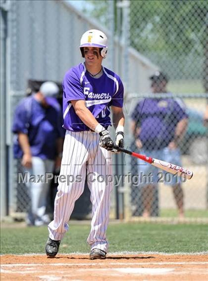 Thumbnail 2 in Eustace vs Farmersville (Texas 3A Region II Playoffs) photogallery.