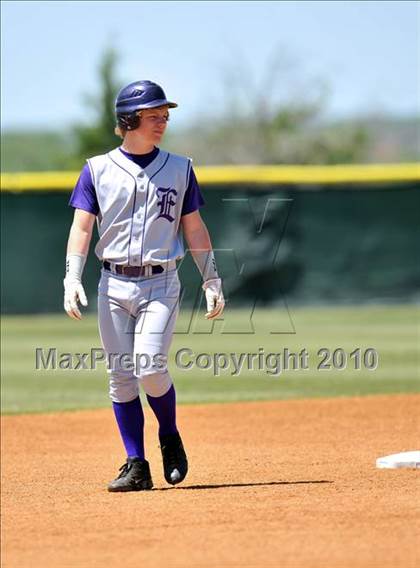 Thumbnail 1 in Eustace vs Farmersville (Texas 3A Region II Playoffs) photogallery.