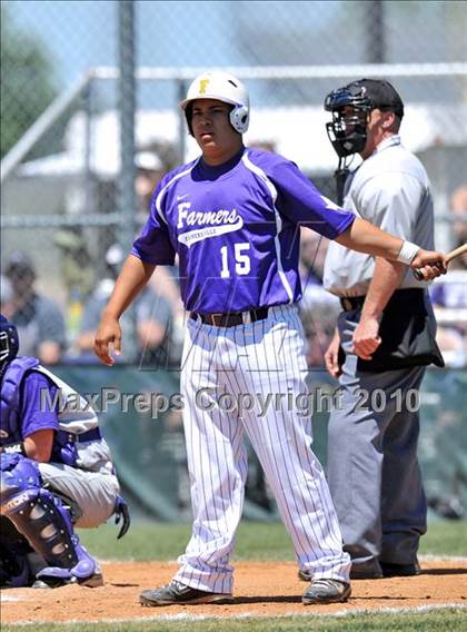 Thumbnail 2 in Eustace vs Farmersville (Texas 3A Region II Playoffs) photogallery.