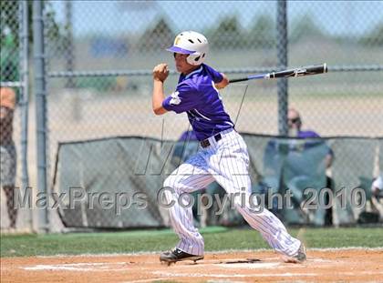 Thumbnail 3 in Eustace vs Farmersville (Texas 3A Region II Playoffs) photogallery.