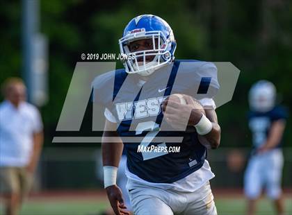 Thumbnail 1 in Sunshine Classic (East vs West) photogallery.