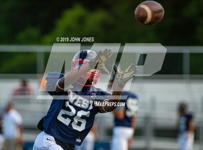 Thumbnail 3 in Sunshine Classic (East vs West) photogallery.