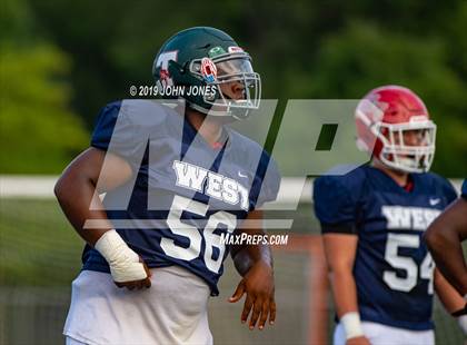 Thumbnail 3 in Sunshine Classic (East vs West) photogallery.