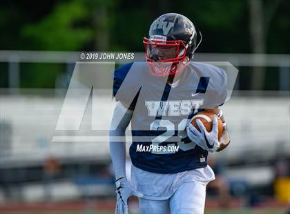 Thumbnail 2 in Sunshine Classic (East vs West) photogallery.