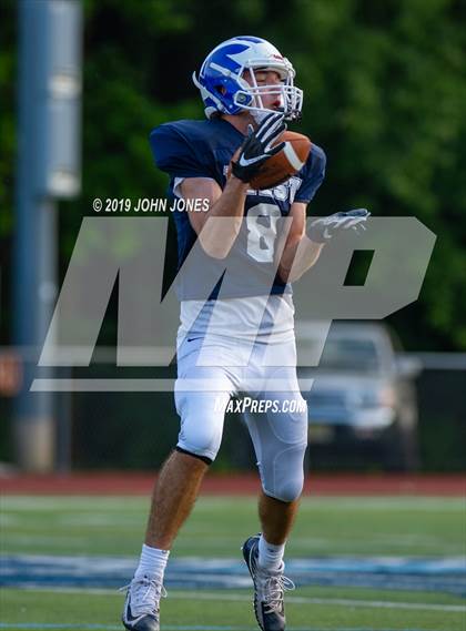 Thumbnail 2 in Sunshine Classic (East vs West) photogallery.