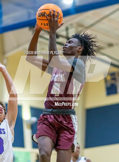 Thumbnail 1 in Holly Springs vs Piedmont Classical (Phenom City of Oaks Classic) photogallery.