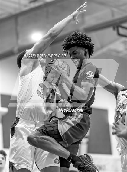 Thumbnail 1 in Holly Springs vs Piedmont Classical (Phenom City of Oaks Classic) photogallery.