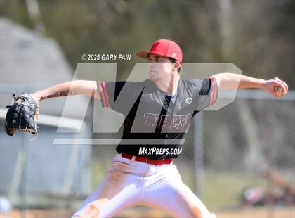 Thumbnail 1 in Hixson vs. Whitwell (Wildcat Classic) photogallery.