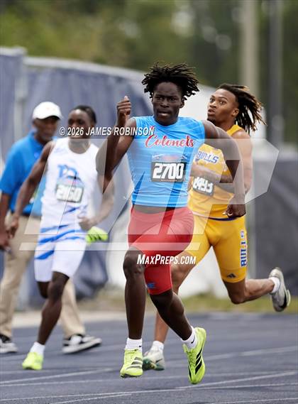 Thumbnail 1 in FHSAA Class 3A Final (400m) photogallery.