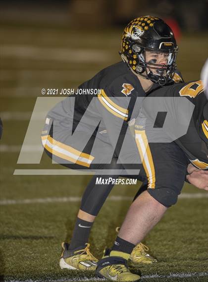 Thumbnail 2 in Ellsworth @ Northwestern (WIAA D4 Level 3 Playoff) photogallery.