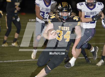 Thumbnail 1 in Ellsworth @ Northwestern (WIAA D4 Level 3 Playoff) photogallery.