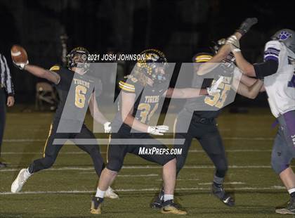 Thumbnail 3 in Ellsworth @ Northwestern (WIAA D4 Level 3 Playoff) photogallery.