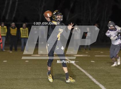 Thumbnail 1 in Ellsworth @ Northwestern (WIAA D4 Level 3 Playoff) photogallery.