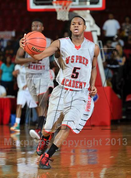 Thumbnail 2 in Winston-Salem Prep vs. Rocky Mount Prep (NCHSAA 1A Final) photogallery.