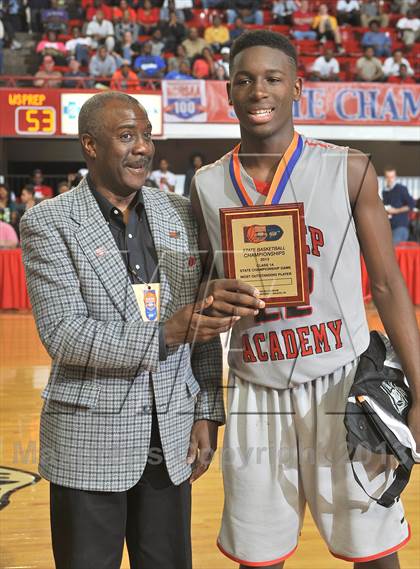 Thumbnail 1 in Winston-Salem Prep vs. Rocky Mount Prep (NCHSAA 1A Final) photogallery.